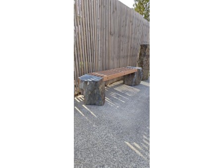 BANC PIEDS SHIST L136