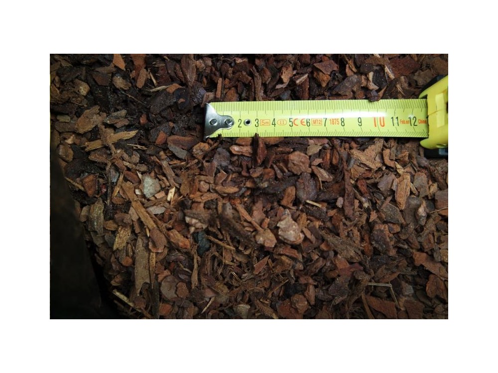 PAILLAGE ECORCE PIN 8-15 60L PAILLAGE ECORCE PIN 8-15 60L